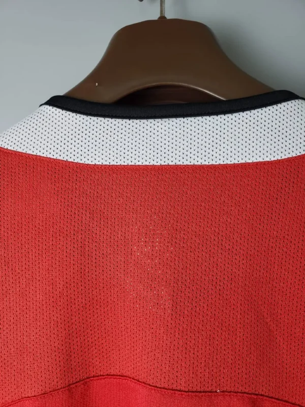 Retro Manchester United 2004/06 Home Long Sleeves Jersey - Image 7