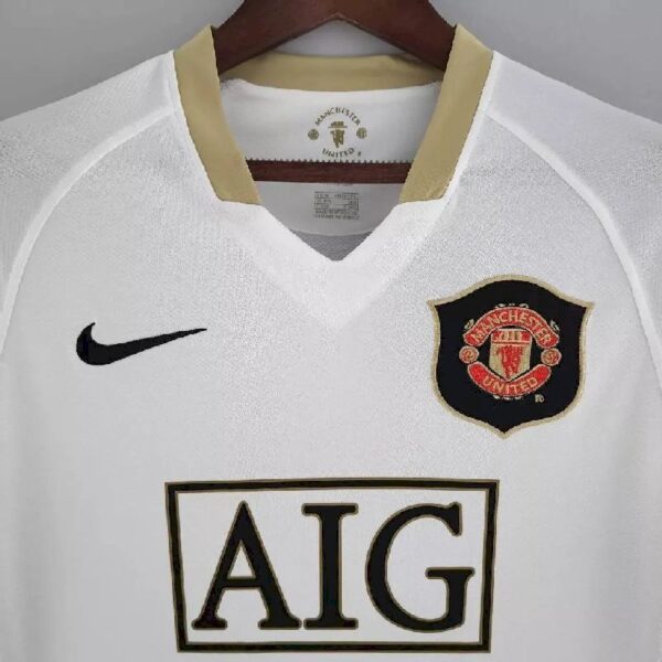 Retro Manchester United 2006/07 Away Jersey - Image 2
