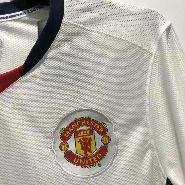 Retro Manchester United 2008/09 Away Long Sleeves Jersey - Image 3
