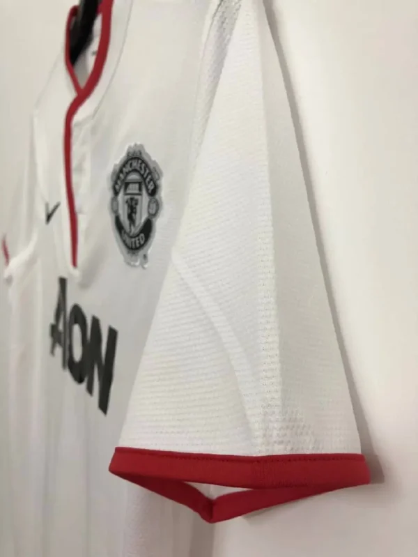 Retro Manchester United 2012/13 Away Jersey - Image 4