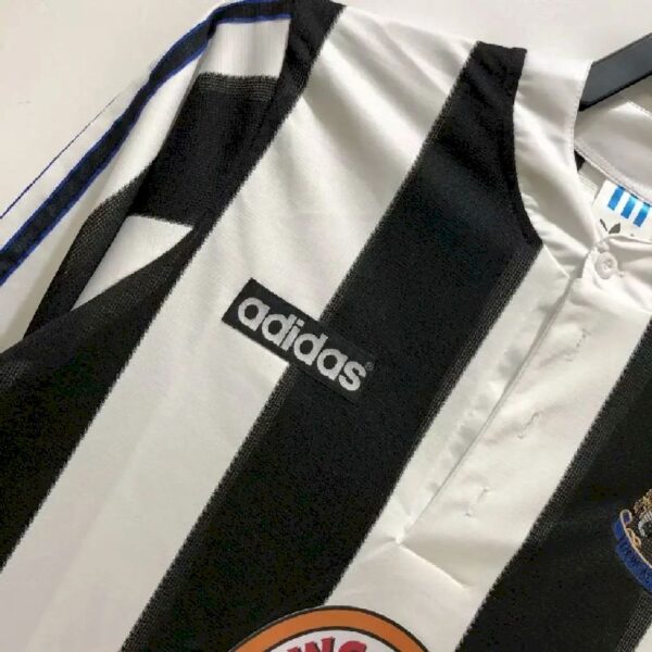Retro Newcastle United 1995/97 Home Long Sleeves Jersey - Image 16