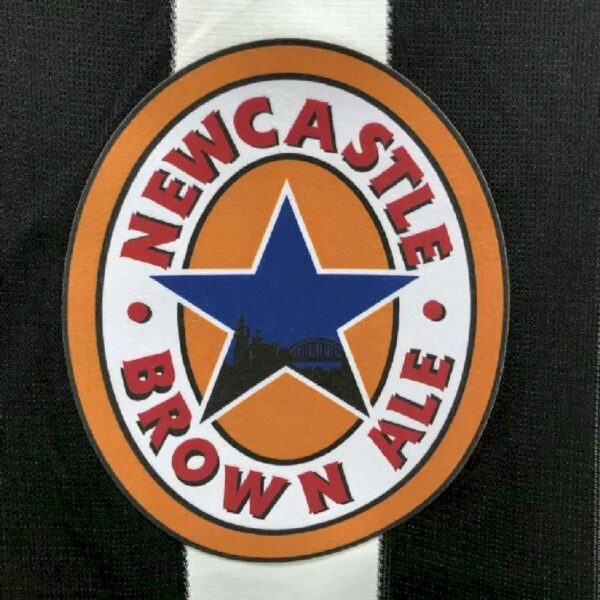 Retro Newcastle United 1995/97 Home Long Sleeves Jersey - Image 20