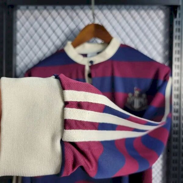 Retro Newcastle United 1995/96 Away Long Sleeves Jersey - Image 7