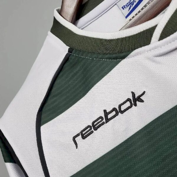Retro Sporting CP 2001/03 Home Jersey - Image 6
