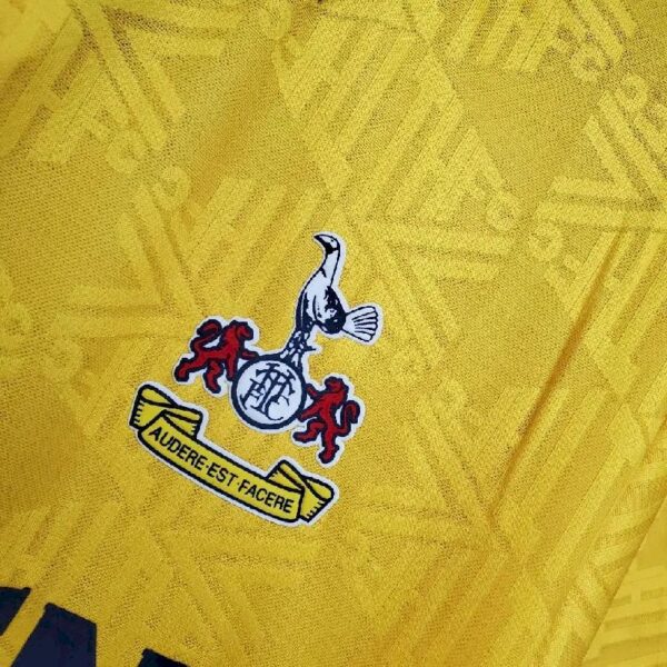 Retro Tottenham Hotspur 1992/94 Away Jersey - Image 5