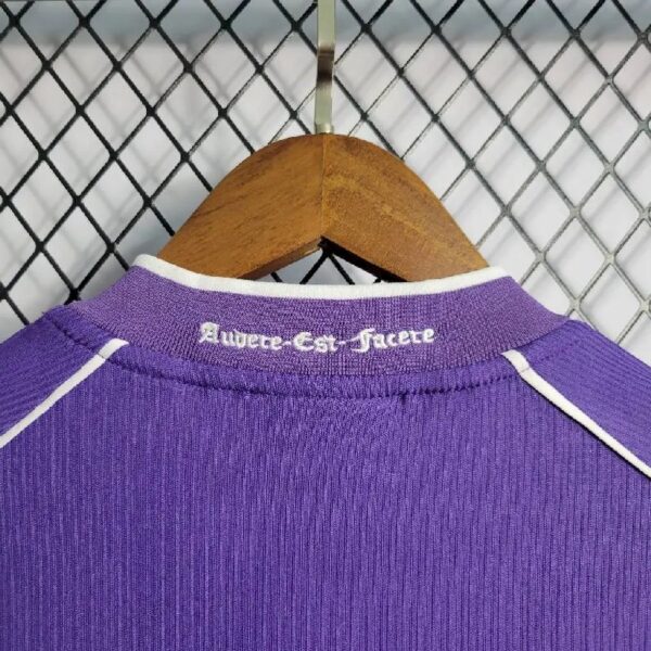 Retro Tottenham Hotspur 1998 Jersey - Image 8