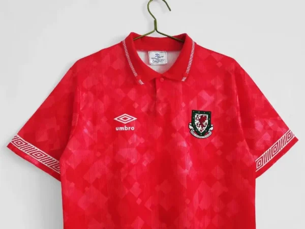 Retro Wales 1990/92 Home Jersey - Image 10