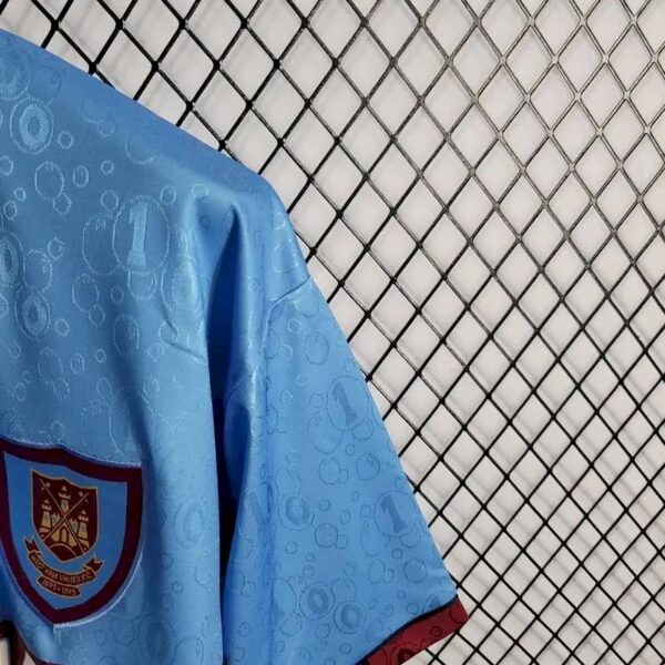 Retro West Ham United 1995/97 Away Jersey - Image 6