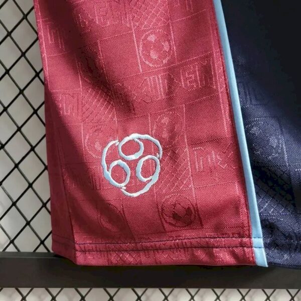 Retro West Ham United 2011 Home Jersey - Image 6