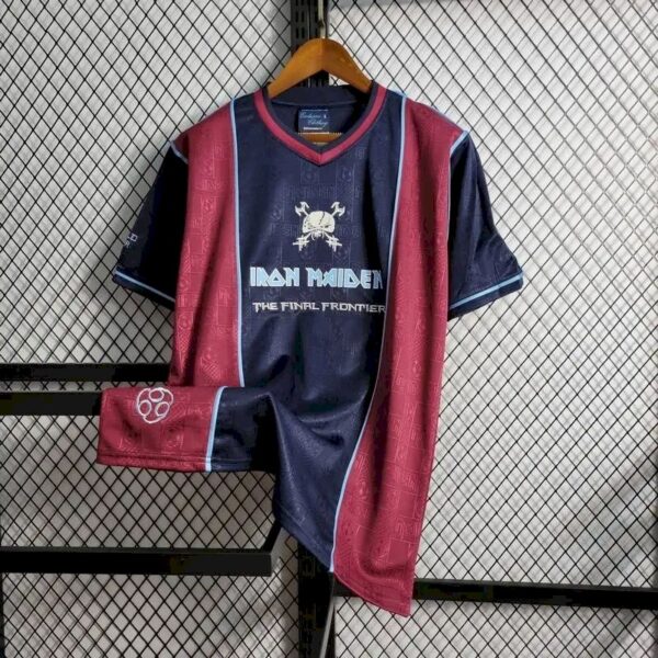 Retro West Ham United 2011 Home Jersey - Image 8
