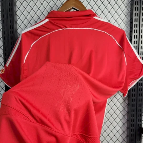 Retro Liverpool 2006/07 Home Jersey - Image 6
