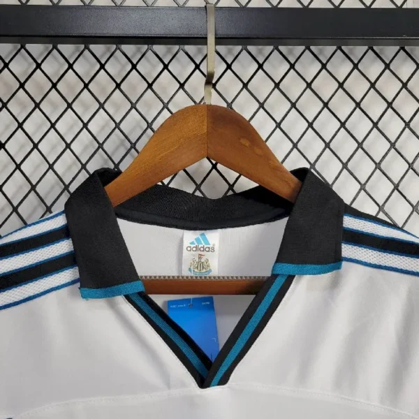 Retro Newcastle United 1999/2000 Away Jersey - Image 8