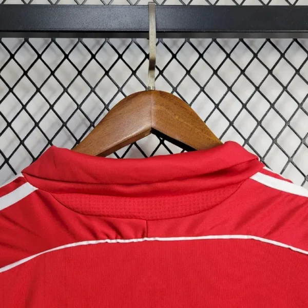 Retro Liverpool 2006/07 Home Jersey - Image 4