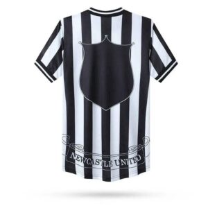 Retro Newcastle United 1997/99 Home Jersey - Image 9