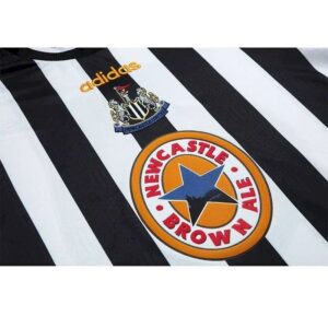 Retro Newcastle United 1997/99 Home Jersey - Image 7