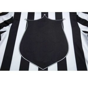 Retro Newcastle United 1997/99 Home Jersey - Image 4