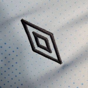 Retro Manchester City 2011/12 Home Jersey - Image 6