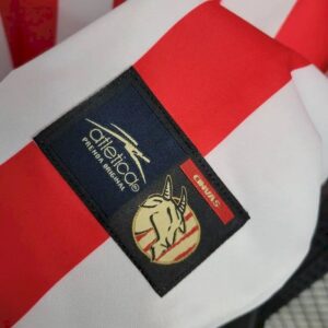 Retro Chivas 2001/02 Home Jersey - Image 9