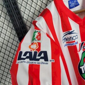 Retro Chivas 2001/02 Home Jersey - Image 10