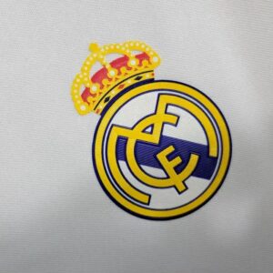 Retro Real Madrid 2016/17 Home Long Sleeves Jersey - Image 4
