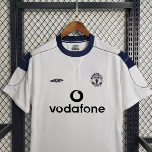 Retro Manchester United 2000/01 Away Jersey - Image 4