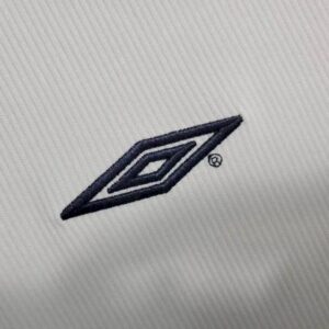 Retro Manchester United 2000/01 Away Jersey - Image 7