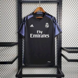 Retro Real Madrid 2016/17 Third Jersey - Image 2