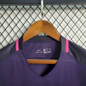 Retro Barcelona 2016/17 Away Jersey - Image 10