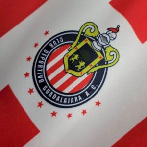 Retro Chivas 2002/03 Home Jersey - Image 4