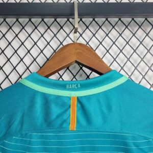 Retro Barcelona 2016/17 Third Jersey - Image 3