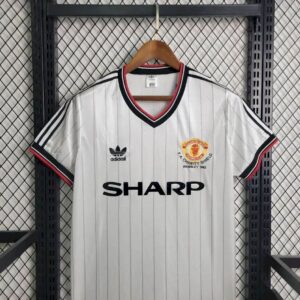 Retro Manchester United 1983/84 Away Jersey - Image 8