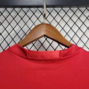 Retro Manchester United 2016/17 Home Jersey - Image 3