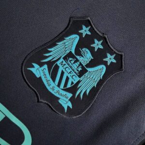 Retro Manchester City 2015/16 Away Jersey - Image 8