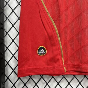Retro Liverpool 2010 Home Jersey - Image 7