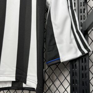 Retro Newcastle United 2003/05 Home Long Sleeves Jersey - Image 3