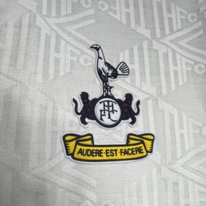 Retro Tottenham Hotspur 1991/93 Home Jersey - Image 9