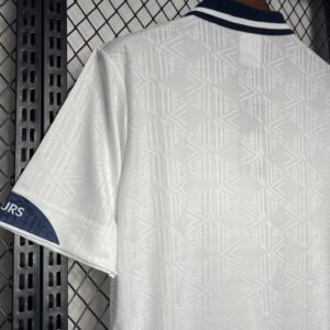 Retro Tottenham Hotspur 1991/93 Home Jersey - Image 5