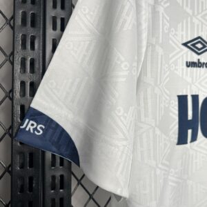 Retro Tottenham Hotspur 1991/93 Home Jersey - Image 4