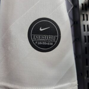 Retro Paris Saint-Germain 2019/20 Third Jersey - Image 9