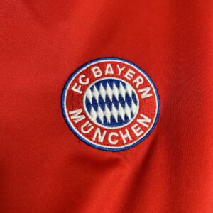 Retro Bayern Munich 2000/01 Home Jersey - Image 6