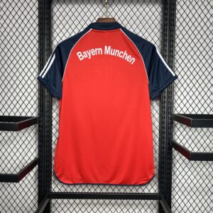 Retro Bayern Munich 2000/01 Home Jersey - Image 2