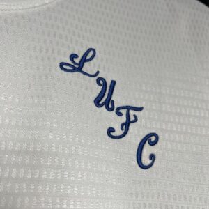 Retro Leeds United F.C. 1995/96 Home Jersey - Image 6