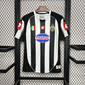 Retro Juventus 2002/03 Home Champions Leagues Jersey - Image 8