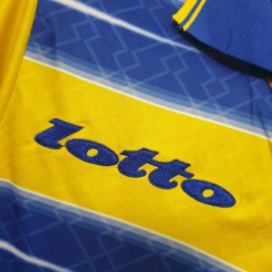 Retro Parma Calcio 1998/99 Home Jersey - Image 5