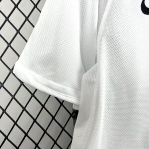 Retro Juventus 2010/11 Away Jersey - Image 6