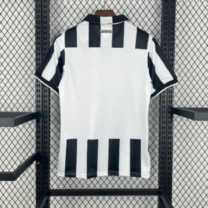 Retro Juventus 2014/15 Home Jersey - Image 2