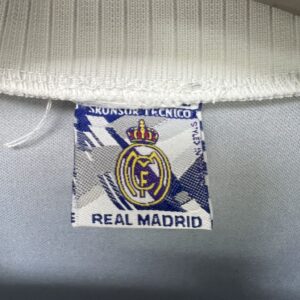 Retro Real Madrid 1997/98 Third Jersey - Image 6