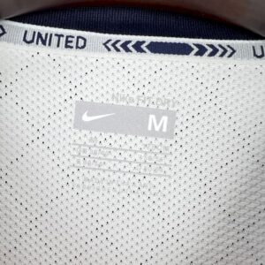 Retro Manchester United 2008/09 Away Jersey - Image 4