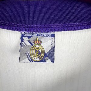 Retro Real Madrid 1996/97 Third Jersey - Image 4