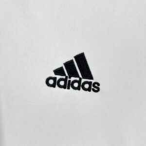 Retro Real Madrid 2005/06 Home Jersey - Image 9
